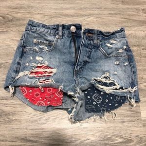 Garage festival shorts
